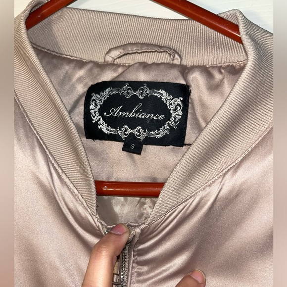 Bomber jacket - Picture 4 of 5